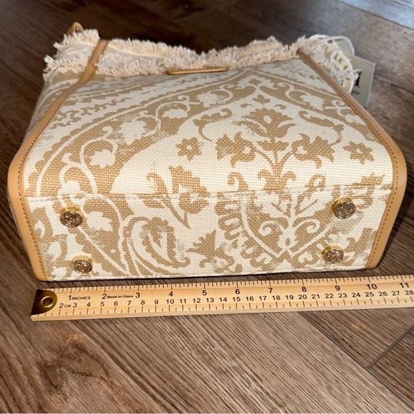 Spartina 449 Melody Bucket Purse Belgian Linen Magnetic Closure Exterior Pocket - Picture 10 of 11